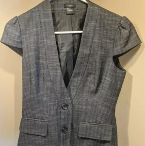 Ann Taylor Size 2 Business 2-Button Vest